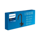 صورة تُظهر صندوق تغليف صنبور المطبخ ثلاثي الاتجاهات من فيليبس طراز ASH3512. الصندوق أزرق اللون وعليه صورة الصنبور ومعلومات متعددة اللغات تشير إلى أنه يوفر الماء الساخن والبارد والمُفلتر.